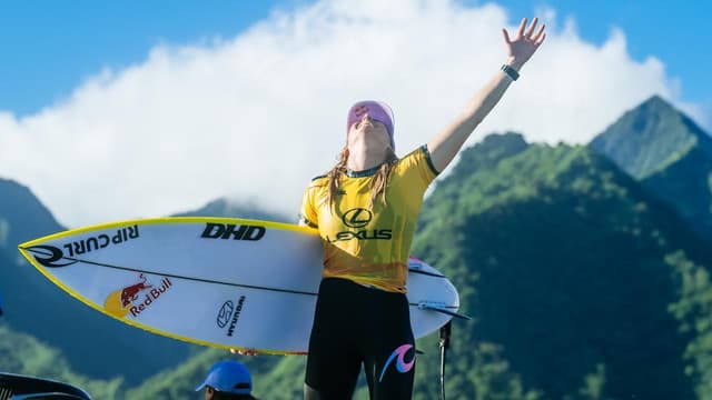Aussies have the Wright stuff to win surf world titles