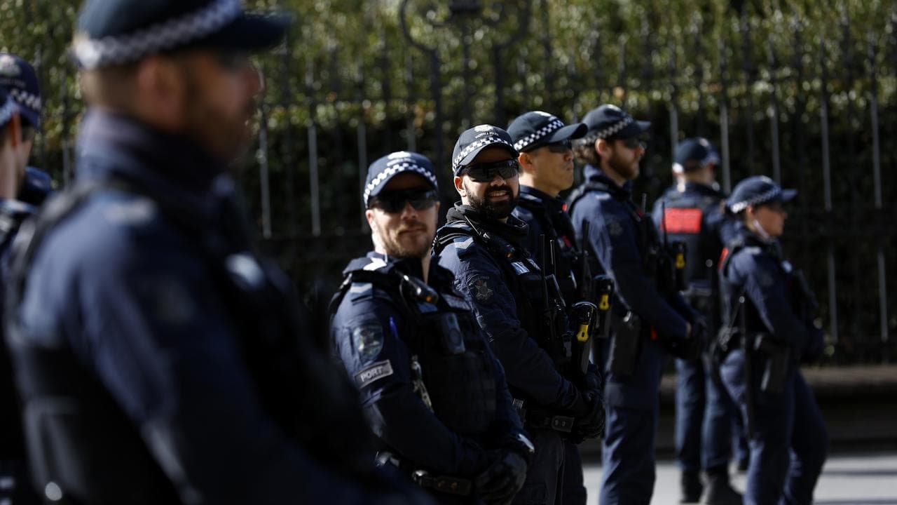 Threat warning lingers over anti-migrant rallies