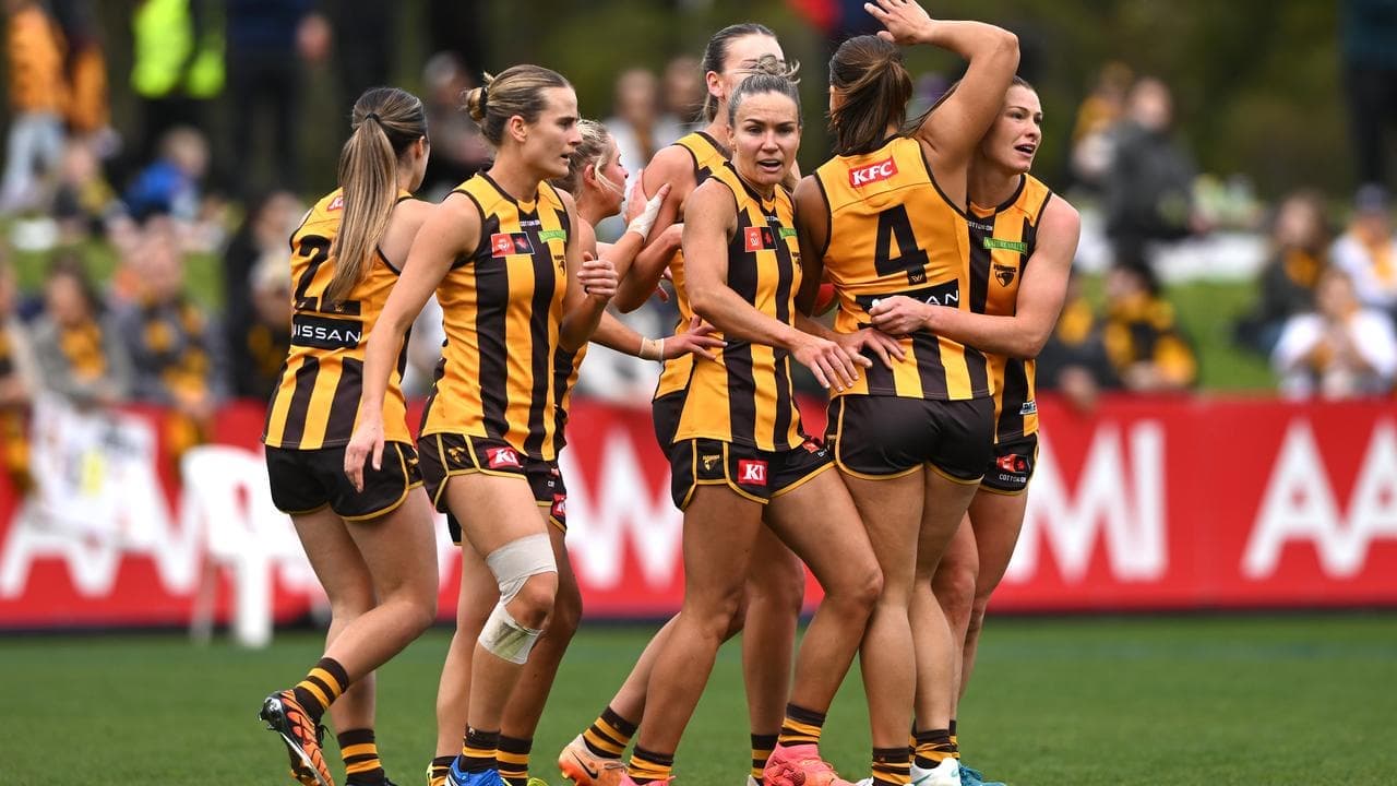 Hawk skipper not thrilled by low-scoring win over Dogs