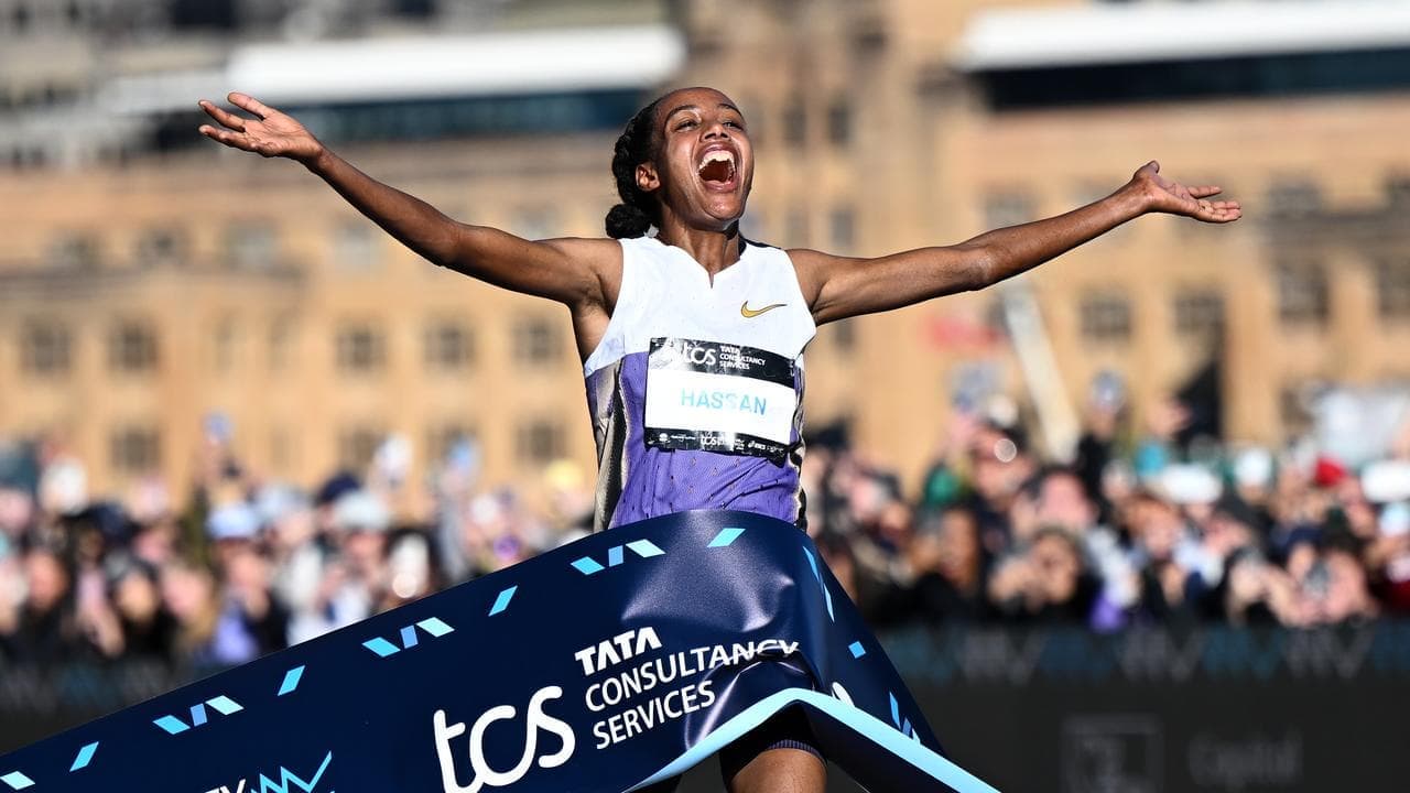 Records fall: Hassan, Kiros win Sydney Marathon titles
