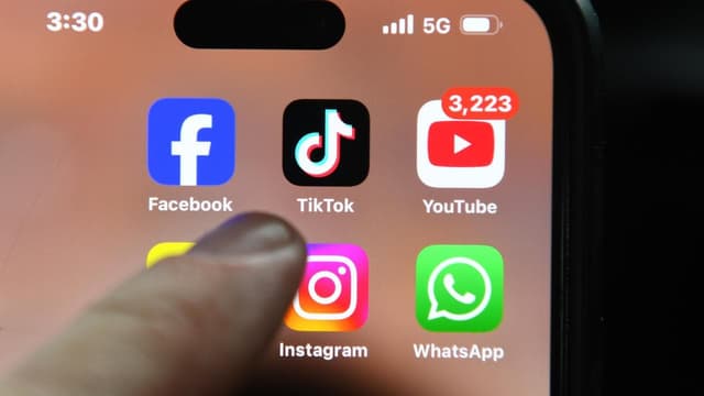 Social media age checks fuel 'conspiracy' privacy fears