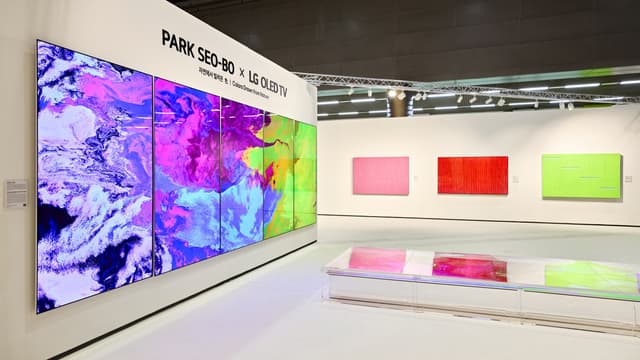 LG OLED TV BRINGS PARK SEO-BO'S NATURE-INSPIRED COLORS TO LIFE AT FRIEZE SEOUL 2025