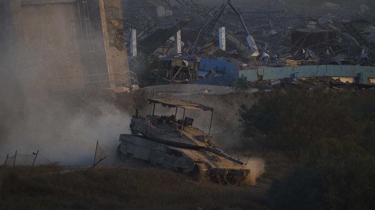 Israeli military pushes further into Gaza City