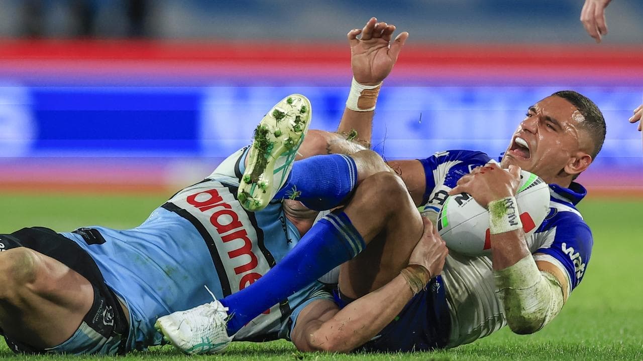 Sharks weigh up biggest call of year as Hynes faces ban