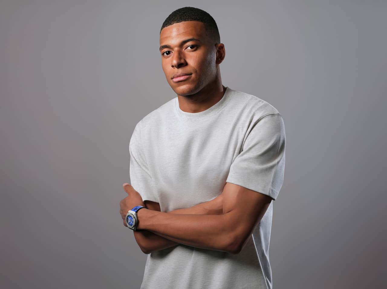 HUBLOT AMBASSADOR AND FOOTBALL CHAMPION KYLIAN MBAPPÉ UNVEILS THE NEW CLASSIC FUSION CHRONOGRAPH UEFA CHAMPIONS LEAGUE TITANIUM: A WATCH THAT SCORES ON EVERY FRONT
