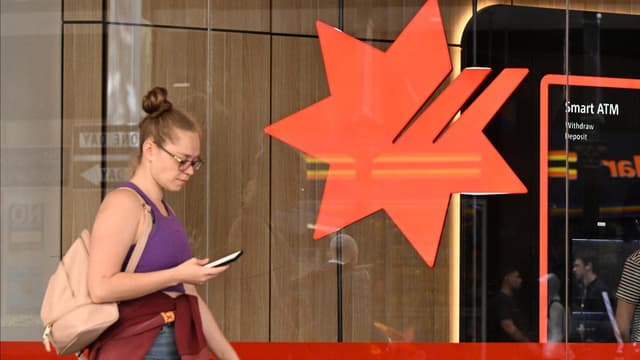 Job cuts, work sent offshore 'a win' for bank customers