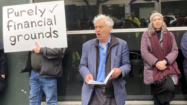 'Pass the torch': writers protest over journal's demise