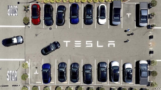 Taking the wheel: drivers may soon supervise their cars