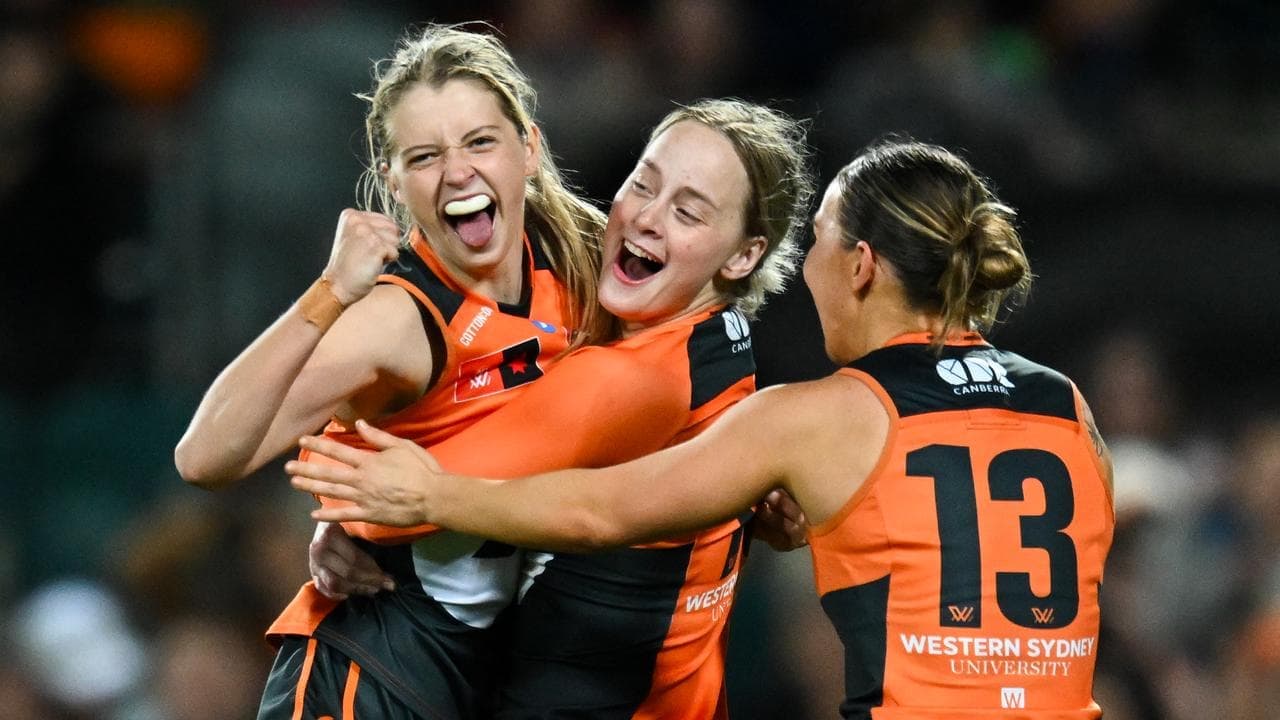 Giants overpower Bulldogs to end AFLW drought