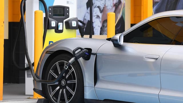 Keep electric car tax cut, remove pollution instead