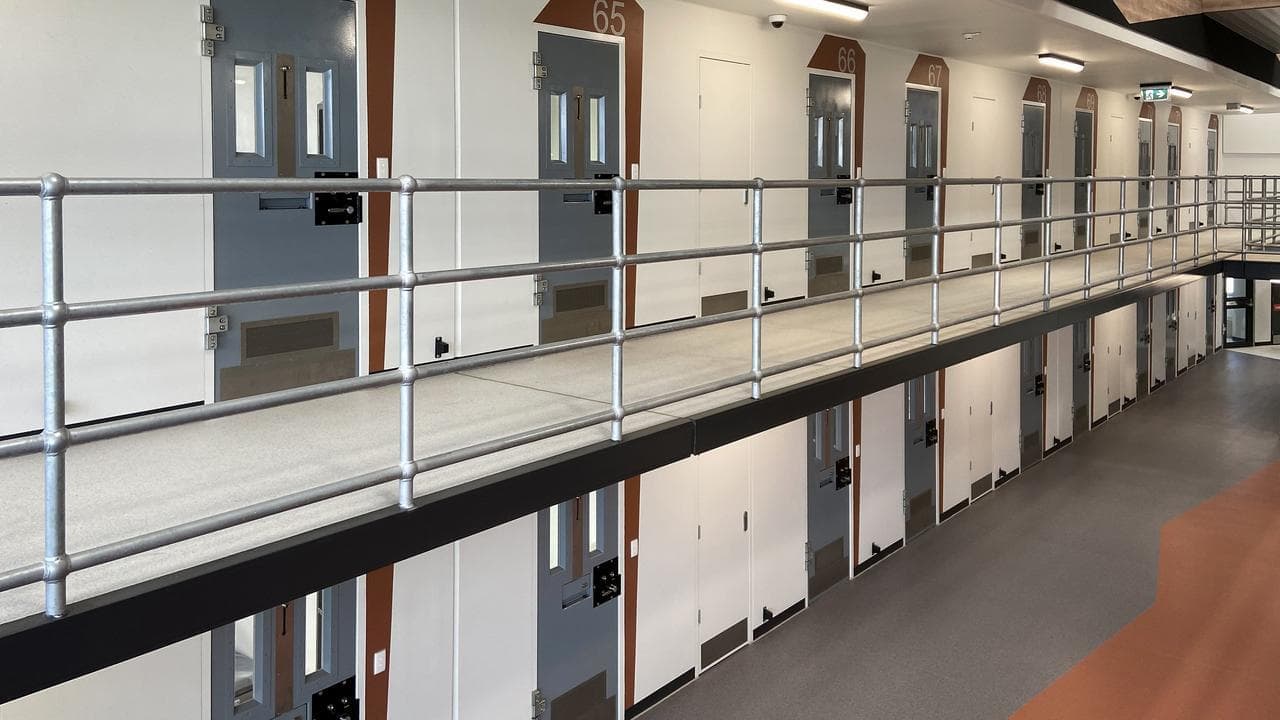 Prison yards cleaned ready for judge in crime boss case