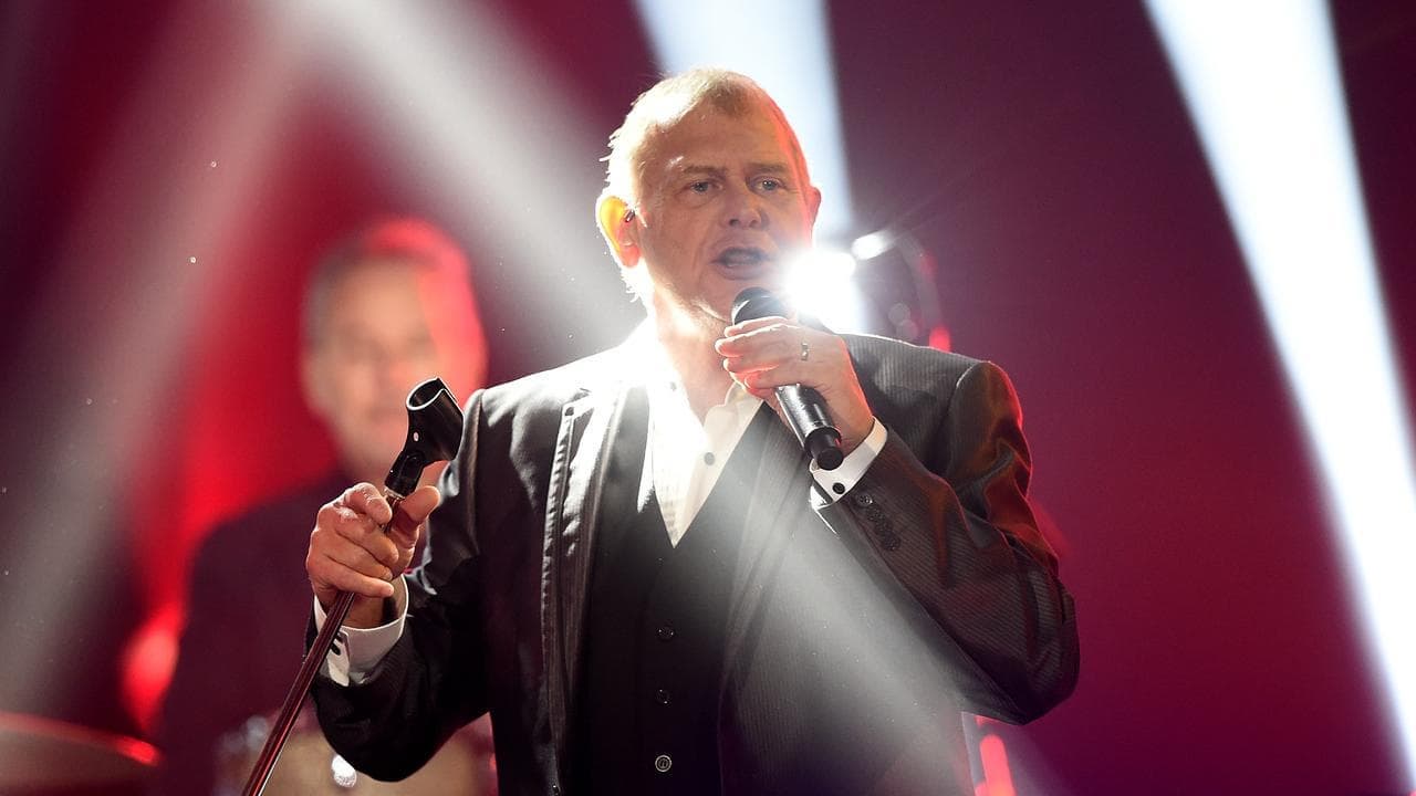 John Farnham comeback Whispering Jack becomes a musical