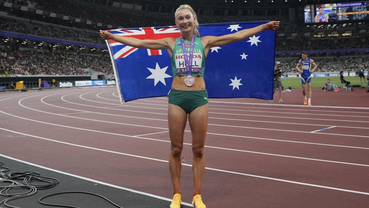 Jessica Hull to take a free swing at the 800m in Tokyo