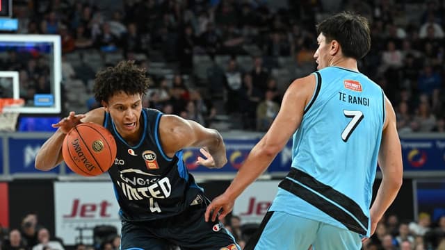 United front as Breakers battle in NBL opening round