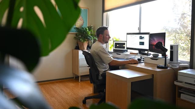 'Uninvestable': business lobby blasts WFH mandate