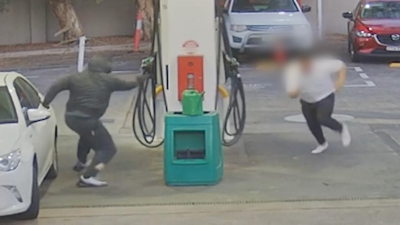 'Reckless' rapper chased by cops after public execution