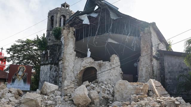Philippines quake toll rises to 72, rescue continues