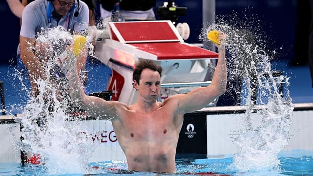 'Close eyes, hit wall': Cam's splash 'n dash record joy