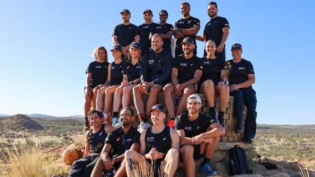 Indigenous footy legends lace up for New York marathon