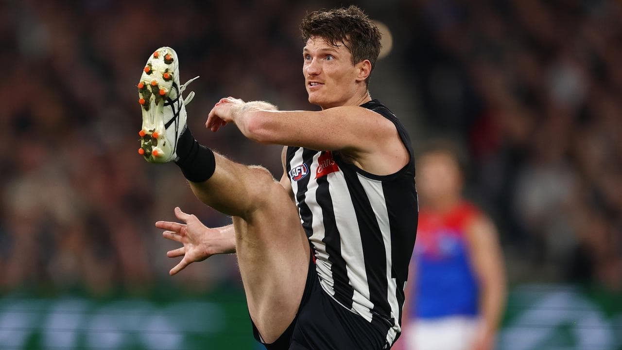 Magpies star makes trade call as Lions land Draper