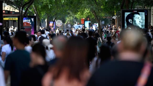 Consumer confidence survey to signpost spending outlook