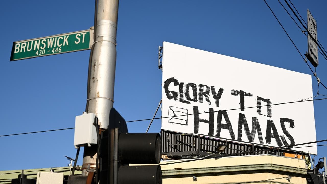 Investigation into 'terrorist propaganda' graffiti