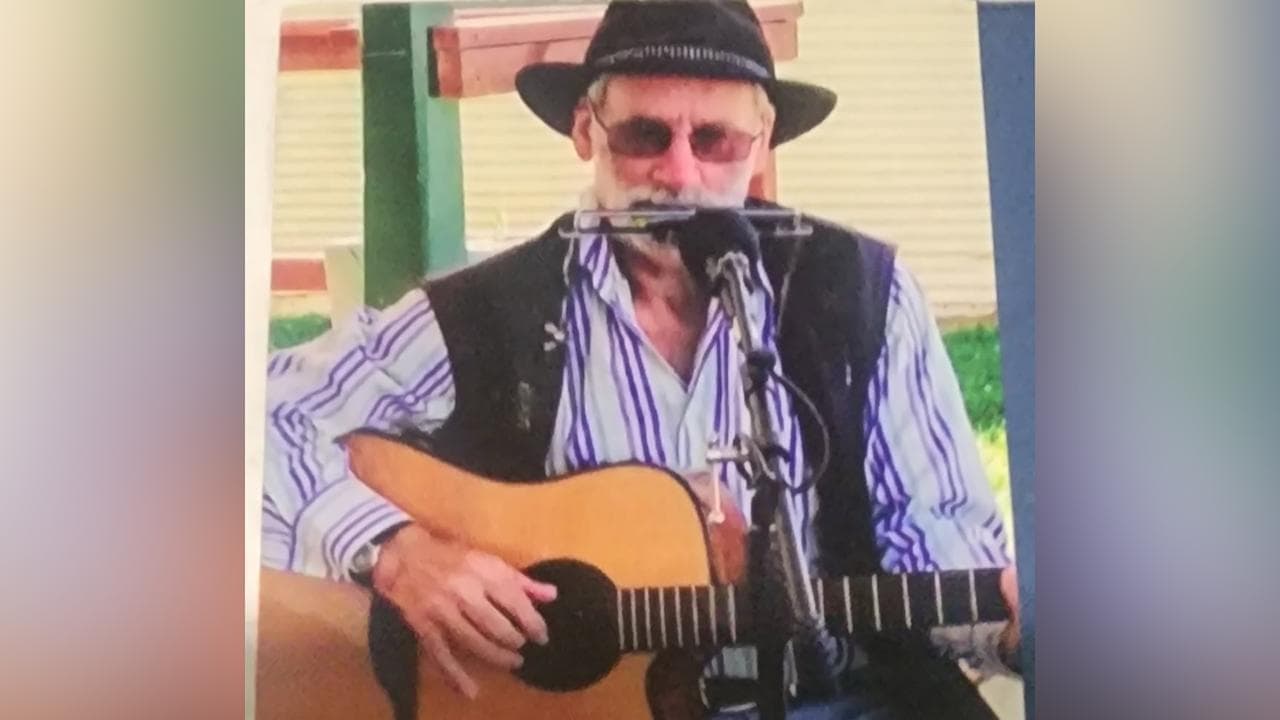 Searchers find no trace of elderly man lost in bushland