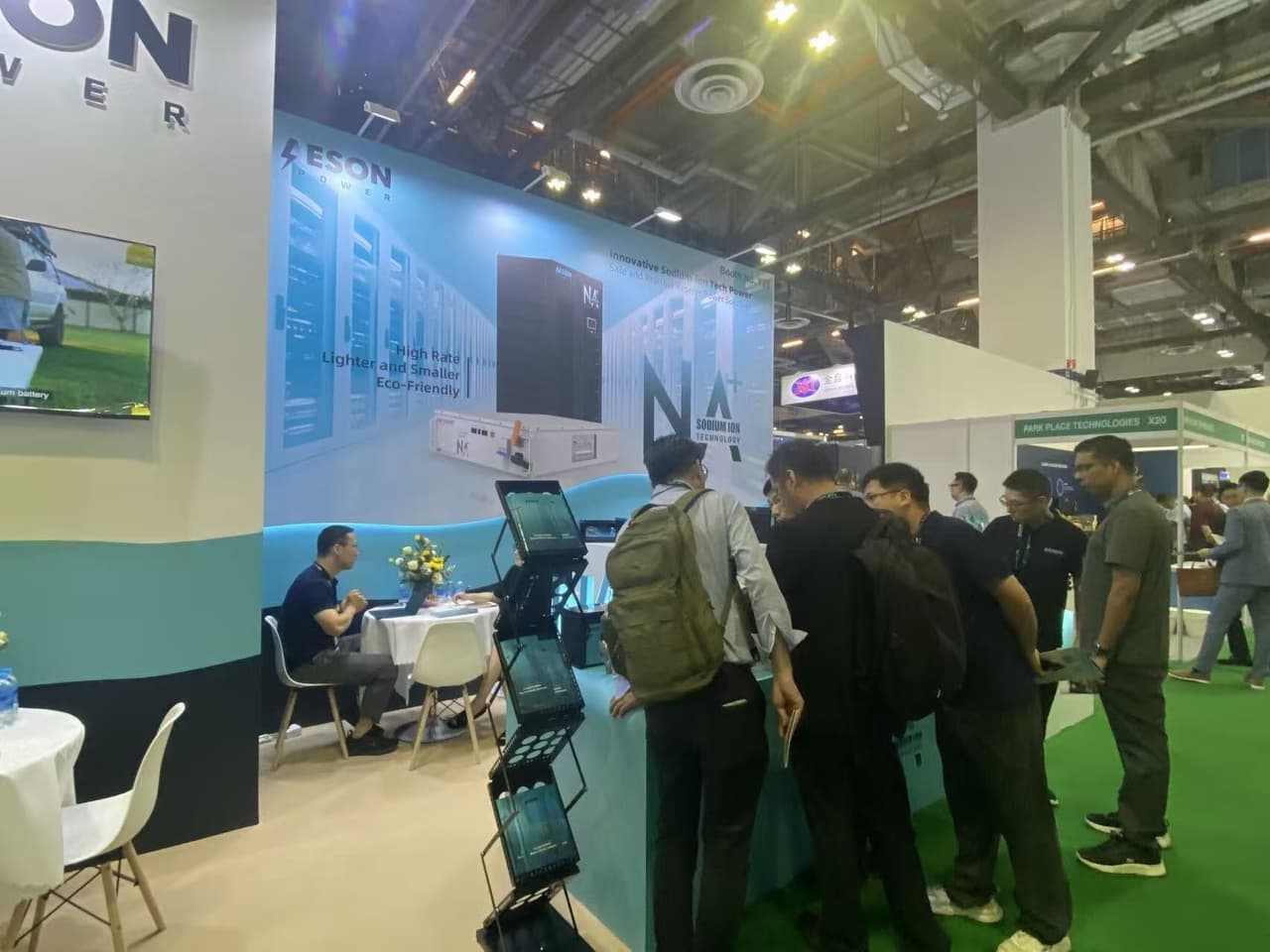 Aeson Power Showcases Sodium-Ion and Bipolar UPS Solutions at Data Centre World Asia 2025