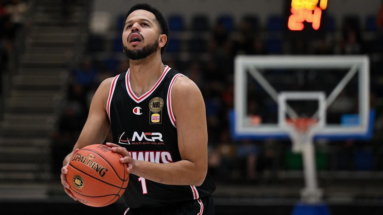 Hawks soar as Bullets produce diabolically-bad start