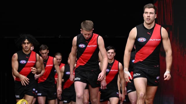 Merrett, Curnow remain in limbo as AFL deadline nears