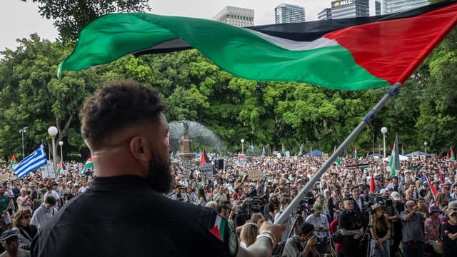 Gazan Aussies doubt peace as leaders praise Trump