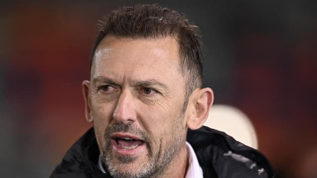 Socceroos boss wants World Cup hopefuls to surprise him