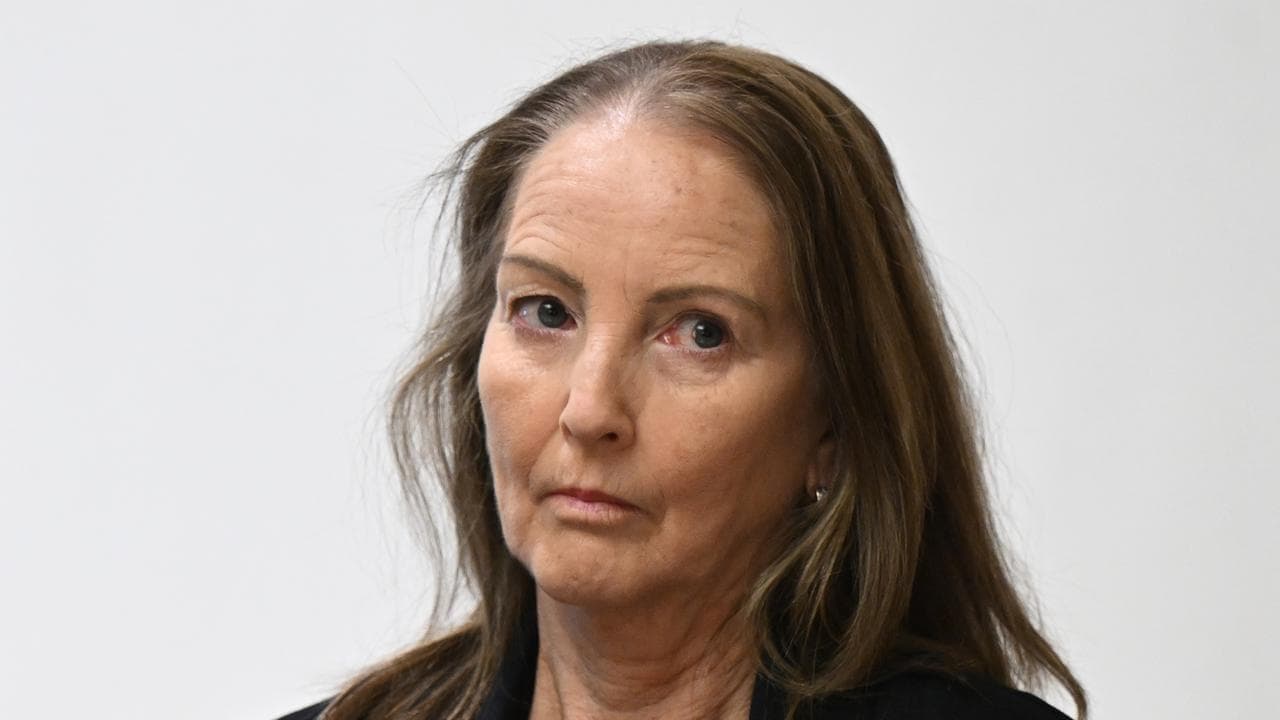 Bank admits 'mistake' over worker who lost job to AI