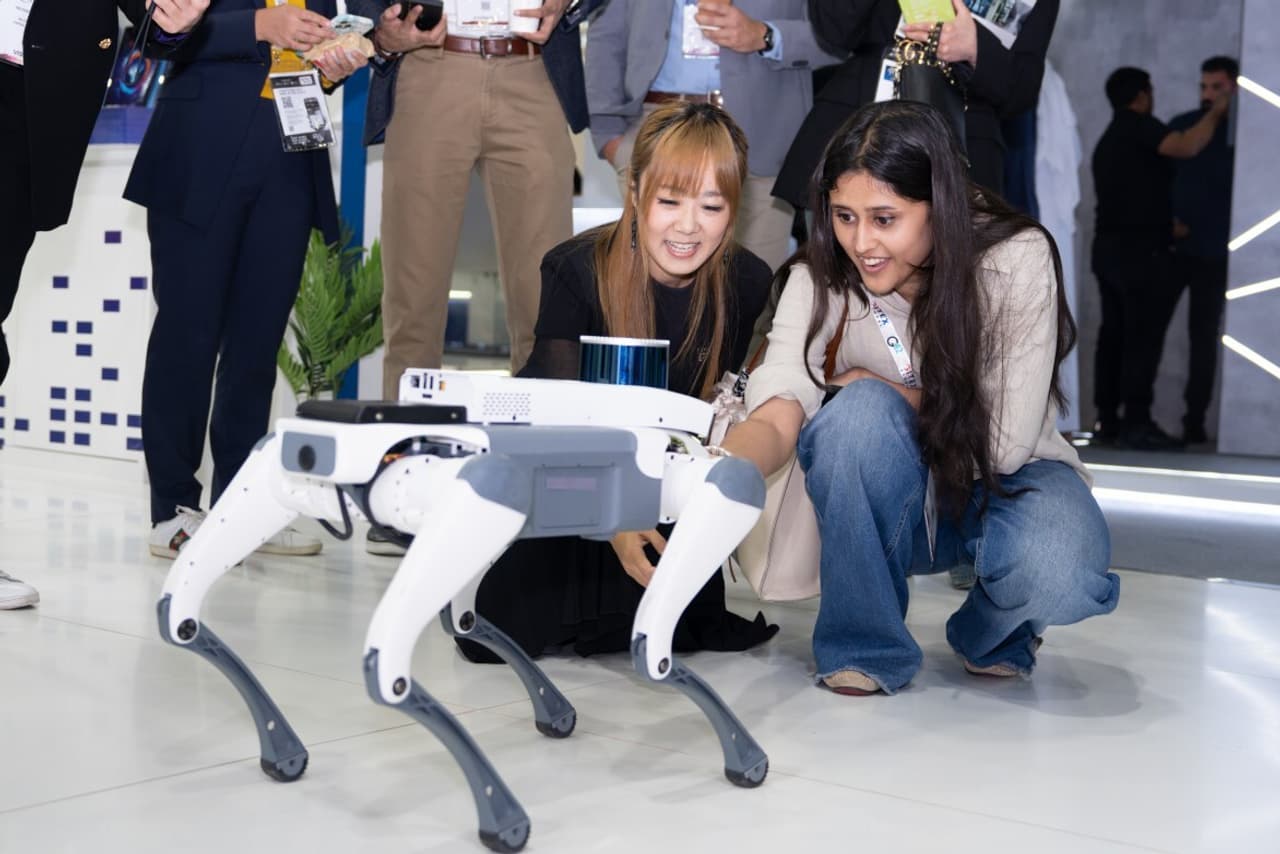 China Telecom Shines at GITEX Global 2025, Connecting the Intelligent Future, Empowering the Digital Ecosystem