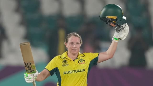 Another Healy ton powers Aussies into World Cup semis