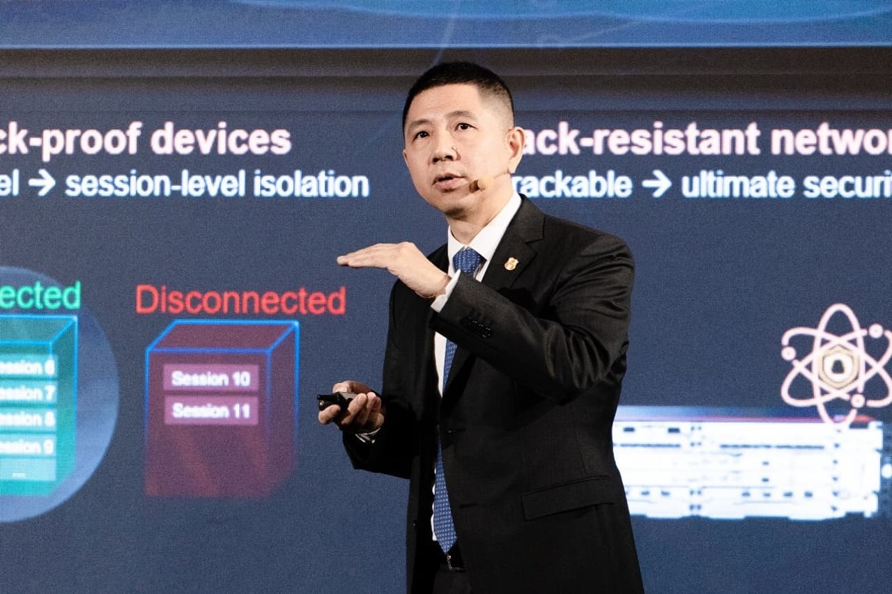 Huawei Unveils Upgraded AI WAN Solution with AI-Centric Architecture to Boost Carrier Growth