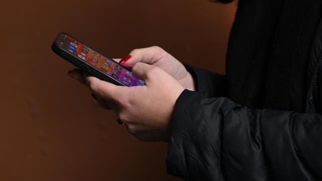 Social media ban to help target teen bullying rates