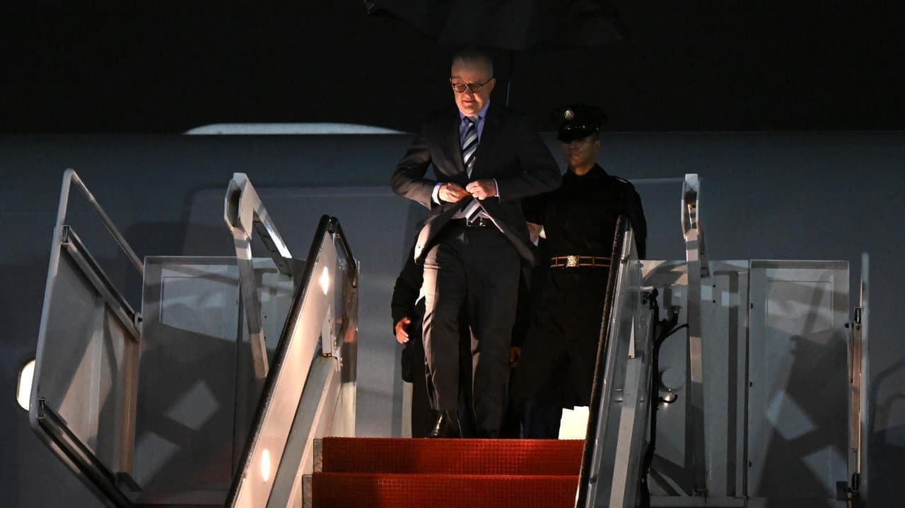 PM lands for Trump talks as leaders bullish on subs