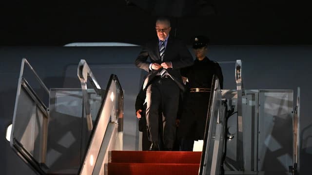 PM lands for Trump talks as leaders bullish on subs