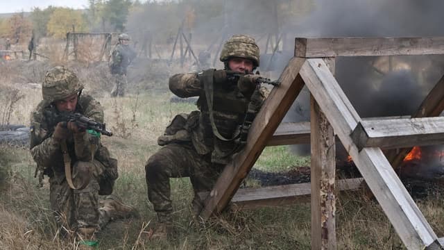 European leaders back Ukraine truce at present lines