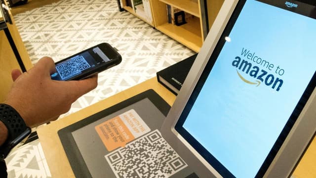 Amazon's cloud unit back to normal after global outage