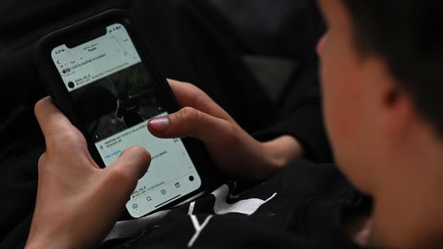 Push to combat online impact on boys’ mental health