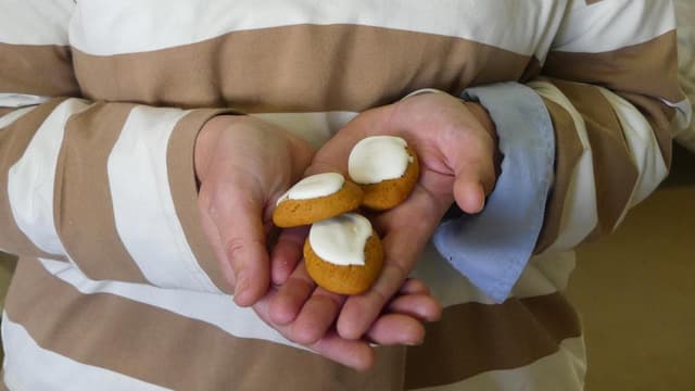 How the honey jumble avoids extinction in the bush