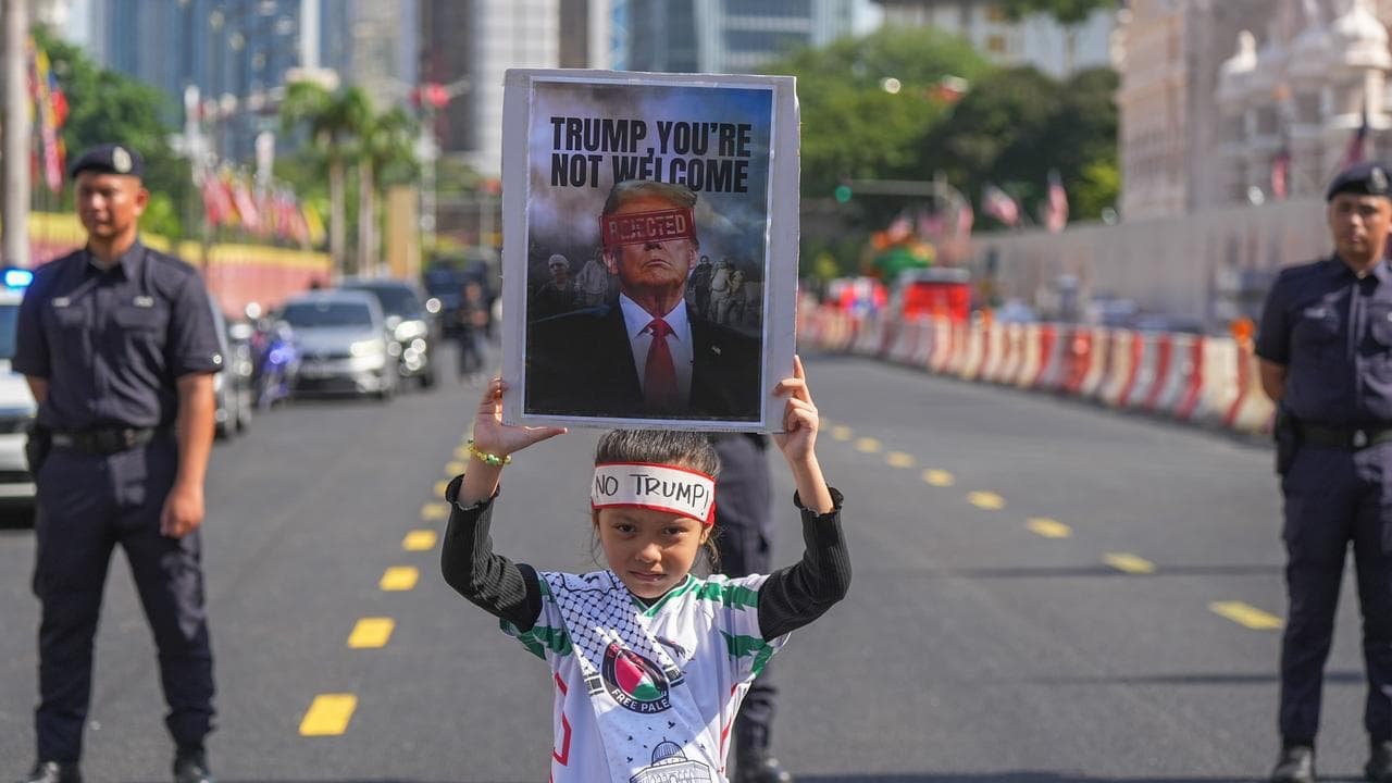 Trump headlines ASEAN summit as trade deals signed