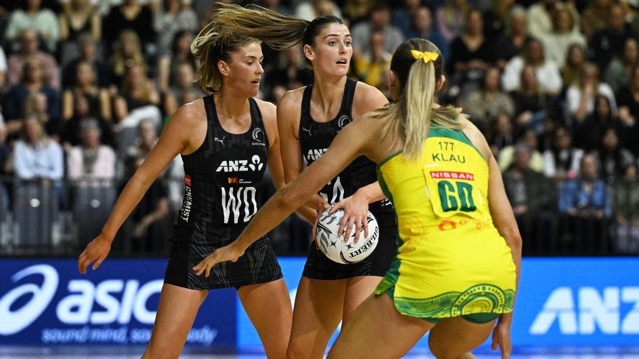 Silver Ferns dominate Diamonds in third Cup battle