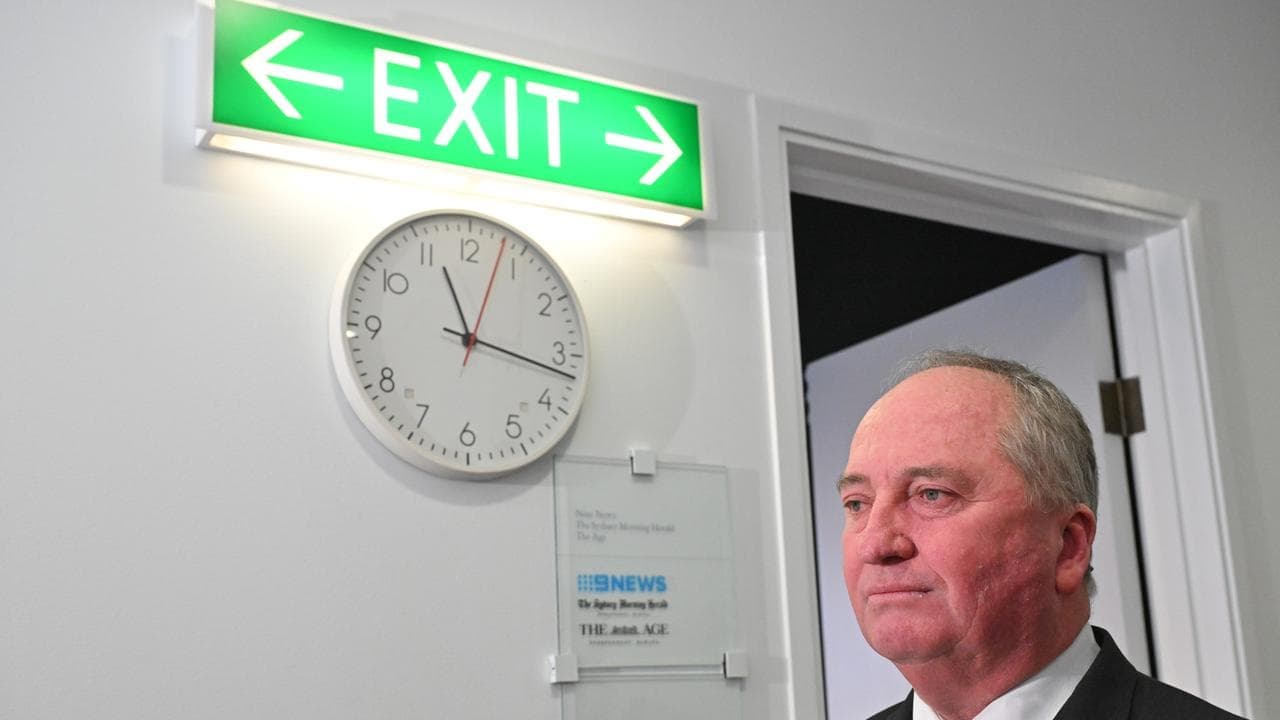 Joyce compares climate dispute to punching a journalist