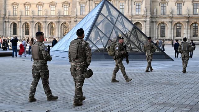 Five more arrests made in Louvre jewel heist