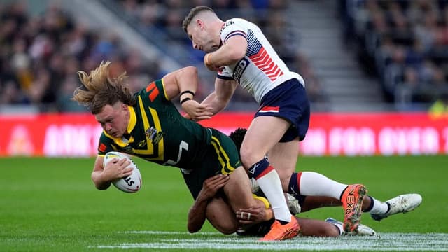 Kangaroos beat England to maintain Ashes stranglehold