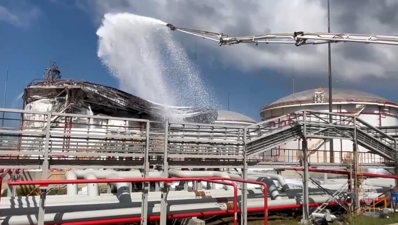 Ukrainian drone strike hits key Russian oil port