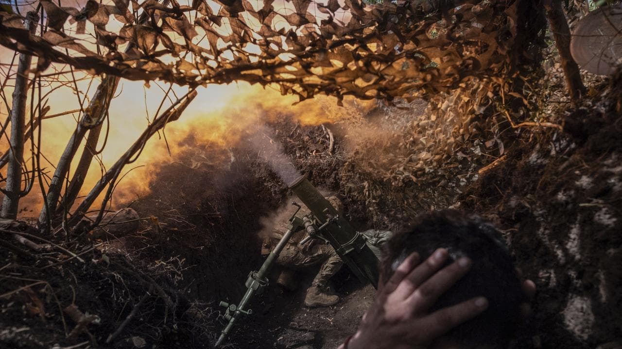 Russian, Ukrainian troops battle in ruins of Pokrovsk